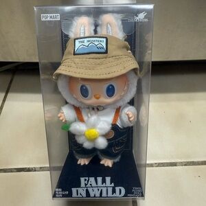 NIP POP MART THE MONSTERS Labubu Fall in Wild Series Vinyl Plush Hanging Card